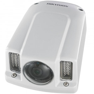 Вандалостойкая IP-камера на транспорт Hikvision DS-2CD6520-IO