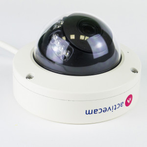 Компактный 4 Мп сетевой купол ActiveCam AC-D3141IR1 с WDR 120 дБ и Edge Storage